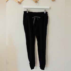 Lululemon Athletica Black Jogger Pants - Size 4
